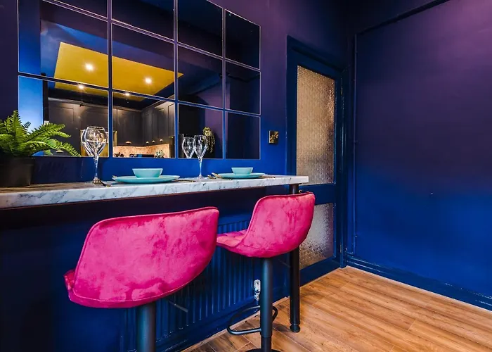 Tatil Evi Spacious And Modern 5 Bedroom House Manchester