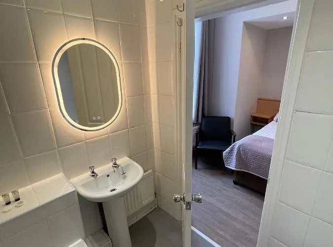 The Westlynne * Manchester