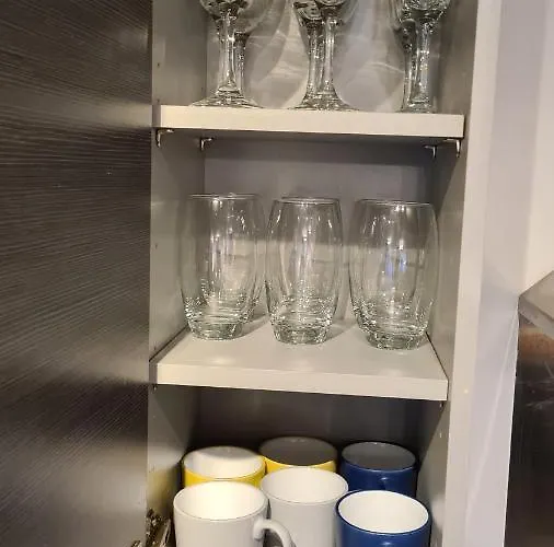 Luxury 2 Bed With Free Wi-fi & Parking Apartmán *