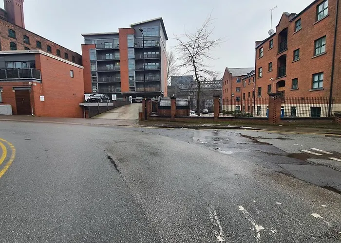 Apartmán Luxury 2 Bed With Free Wi-fi & Parking