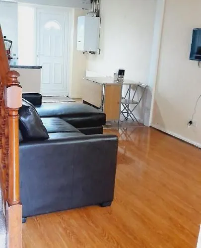 Entire 2 Bedroom House -