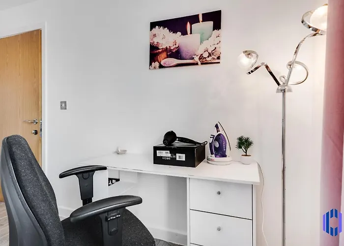 Spacious 5br - Coop Live & Etihad - Pool Table Manchester