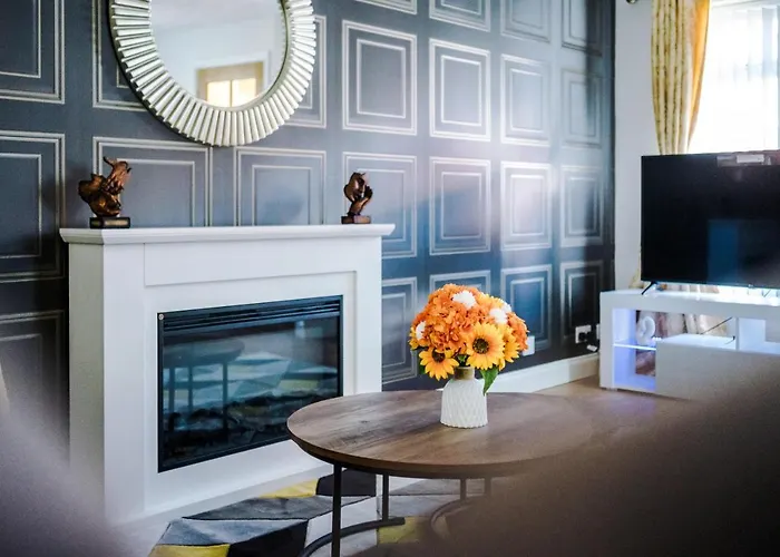 Casa de Férias Stylish 4 Bedroom Close To City Centre Manchester