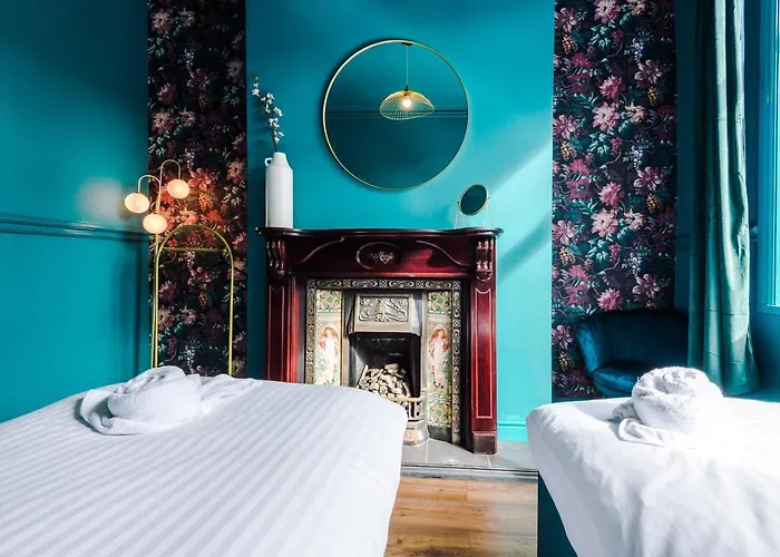 Spacious And Modern 5 Bedroom House Tatil Evi