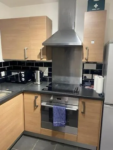 Eaglet 2 Bedroom Luxury Near Etihad Staduim