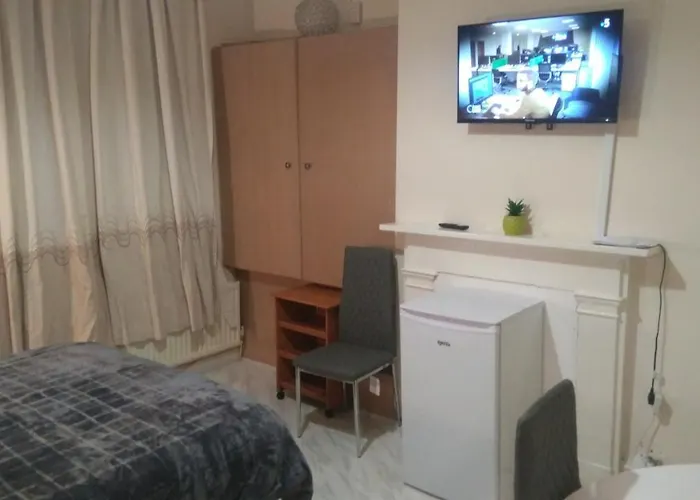 招待所 Spacious Near Centre