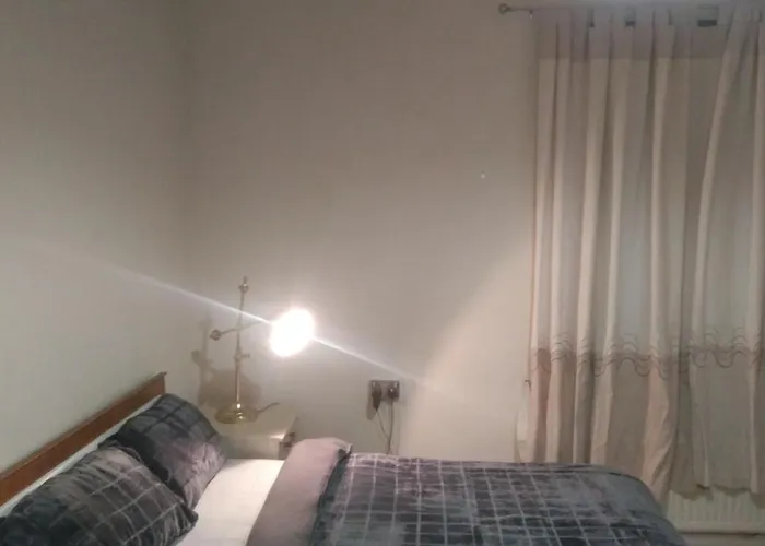 招待所 Spacious Near Centre