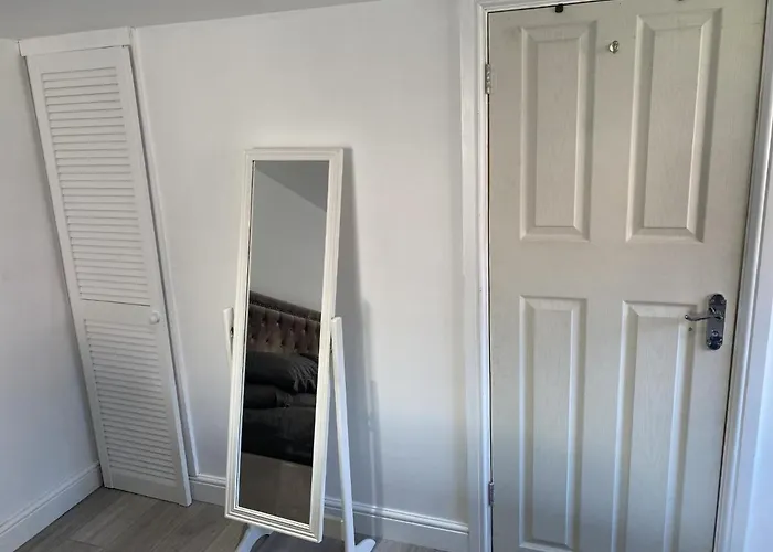 Modern With Private Entrance Penzion