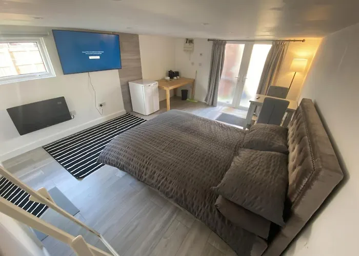 Modern With Private Entrance *