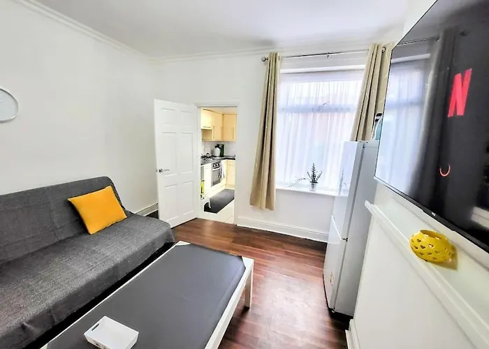 Comfortable House Near Etihad - Sleep Rest Manchester