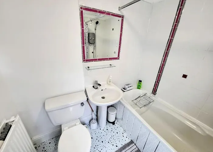 Comfortable House Near Etihad - Sleep Rest Lägenhet Manchester