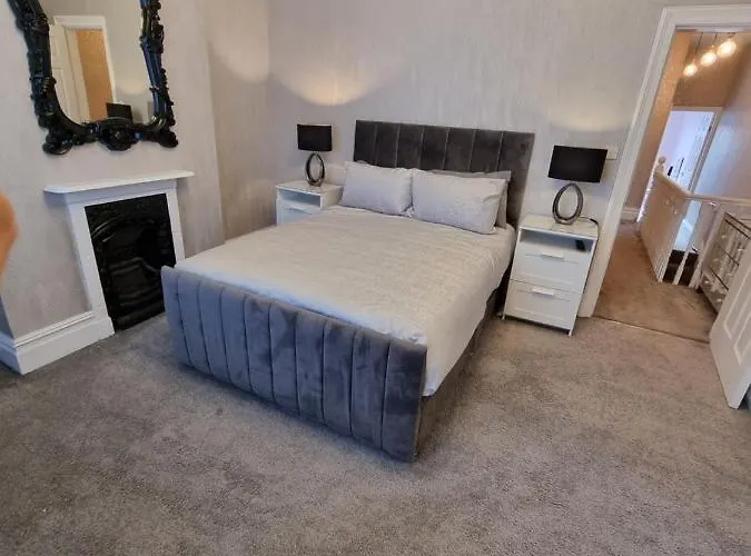 Lovely Close To Mcr Centre Inc Cinema Hébergement de vacances *