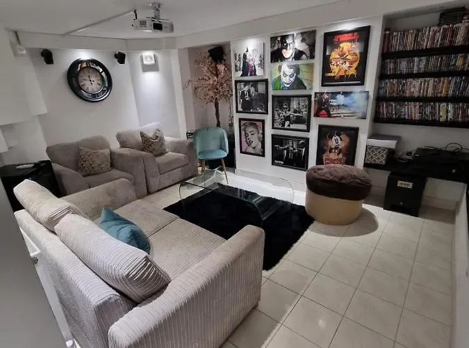 Lovely Close To Mcr Centre Inc Cinema