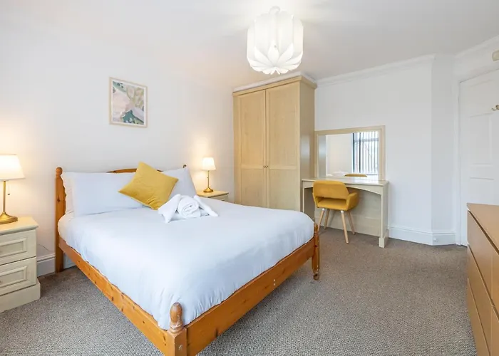 Apartament The Burton- Free Gated Parking *