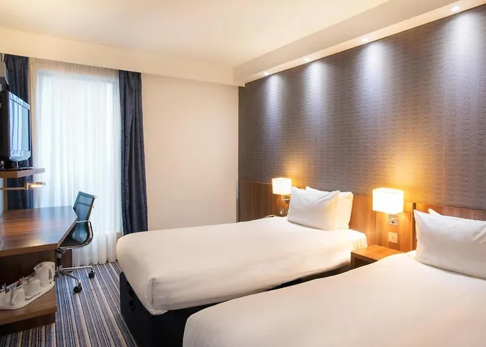 Hotel Express Centre Arena By Ihg 3*