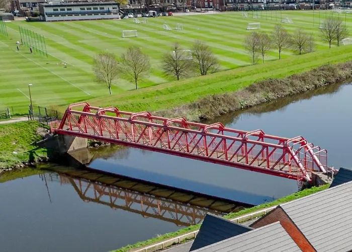 Tatil Evi 2-bed House With Canal View Garden & Petsok