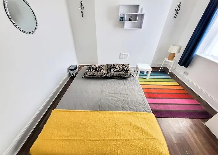 Comfortable House Near Etihad - Sleep Rest 曼彻斯特