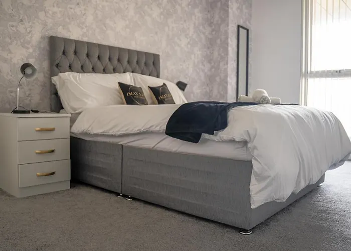 A Spacious 2 Bed With A River And Cascade View, Imaya Nights, M3