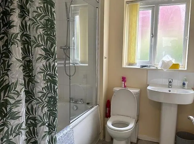 7 Minutes From Etihad マンチェスター