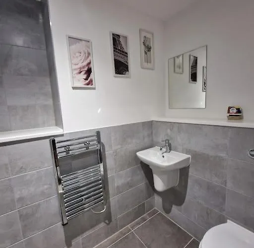 Luxury 2 Bed, 2 Bath - The Quays 맨체스터