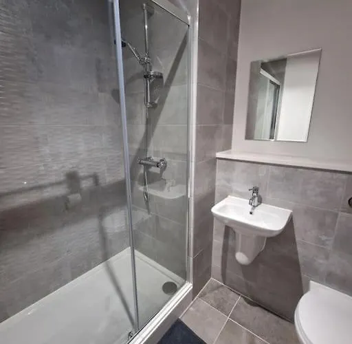 Luxury 2 Bed, 2 Bath - The Quays * Mánchester