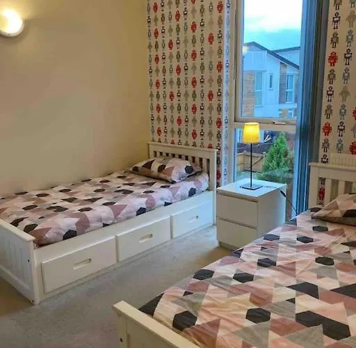 Cosy House Near Centre And Football Stadium Feriehus *