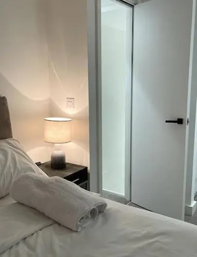 2 Bedroom In Salford アパート マンチェスター