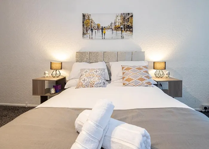 Flat In Greater Apartman Manchester