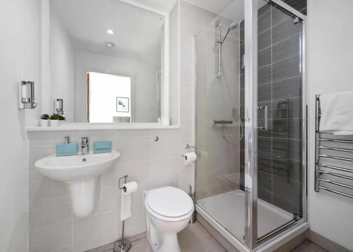 Stunning 3-bedroom Flat With Parking Apartmán Manchester