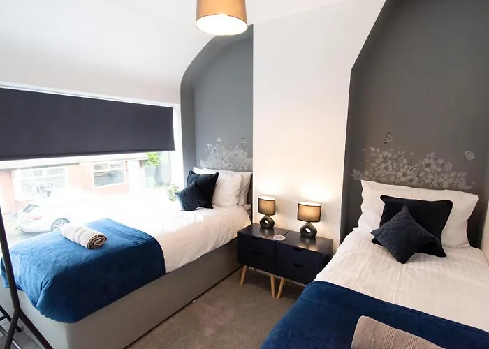 Nyaraló Ideal In Audenshaw Manchester