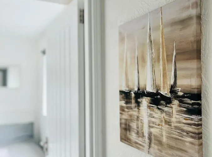 Allenby Walk Private In A 4 Bed Shared House *