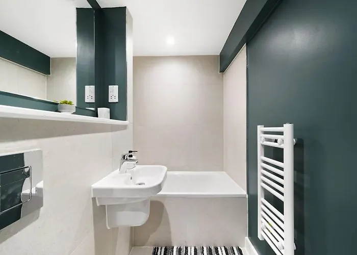 Skygardens - Stylish Duplex - Roof Garden 맨체스터