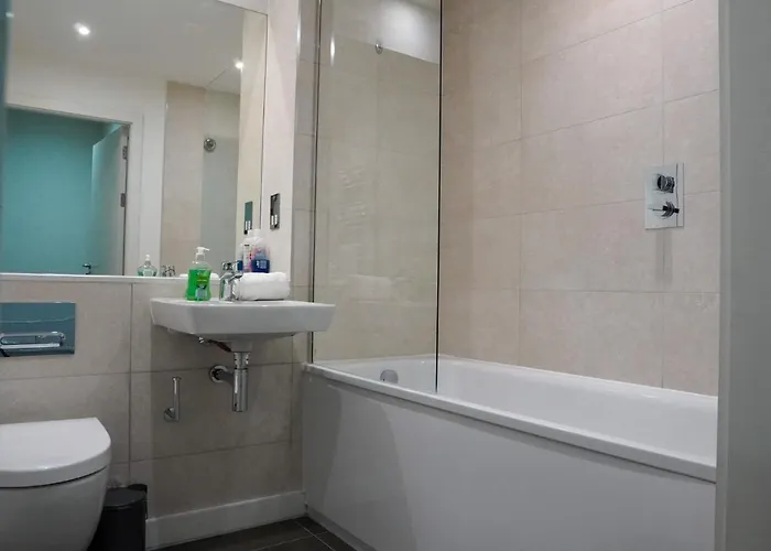 아파트 Centrally Located 2bdr Townhouse By Torr Group Short Lets & Serviced With Free Parking