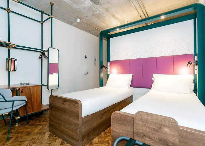 מלון Yotel Deansgate