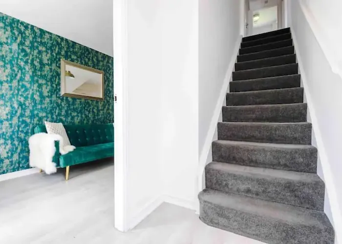 Spacious 5 Bedroom Hosted By Mcr Dens Dom wakacyjny