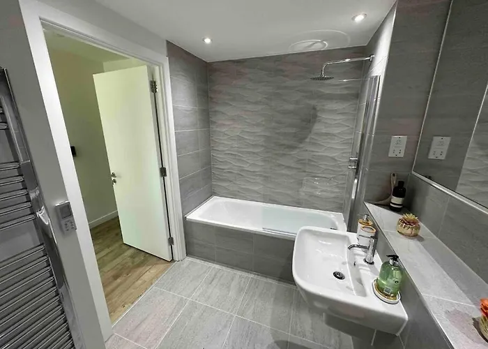 1 Bed Flat With View Of Old Trafford 아파트 *