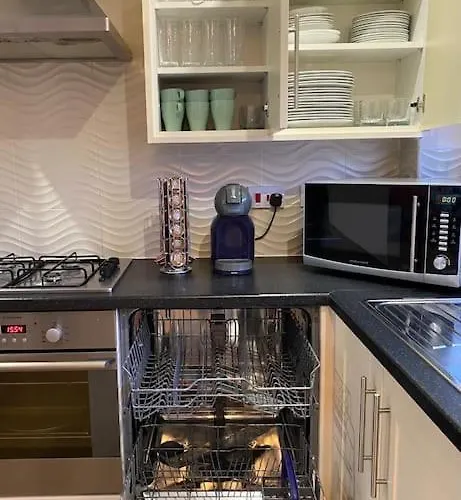 3-bedroom House - Car Parking - Air Conditioning 펜션