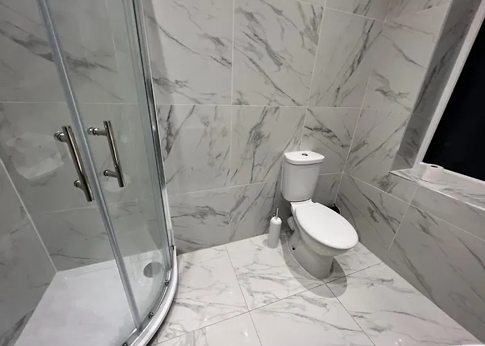 The Pleasant House 3*