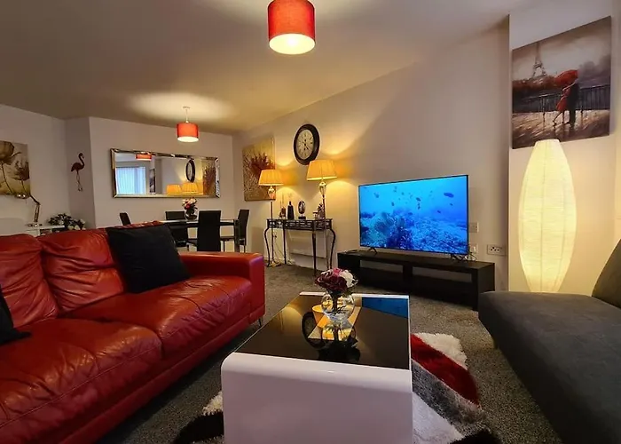 Apartmán Lovely 2-bed Apt+wi-fi+parking. *