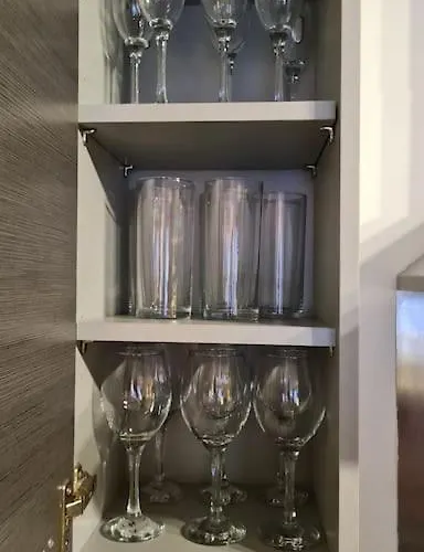 Apartmán Lovely 2-bed Apt+wi-fi+parking. *