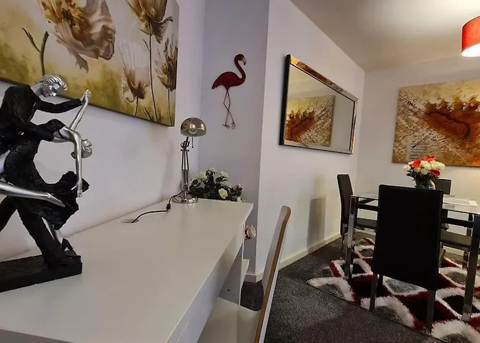 Lovely 2-bed Apt+wi-fi+parking. * Mánchester