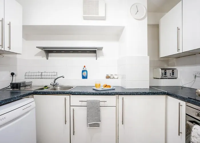 Cefas - Free Parking - Centre