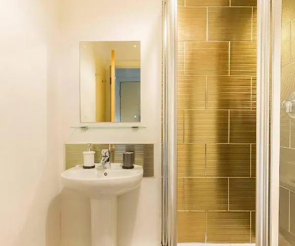 Mosh Homes 01 Apartment