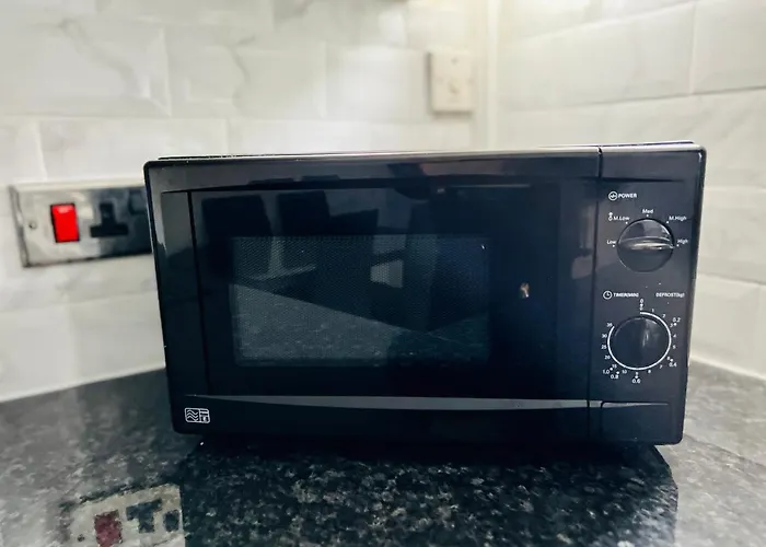 Beautiful And Homely 3 Bed House With Free Parking So Close To Man And Centre Апартаменты Манчестер