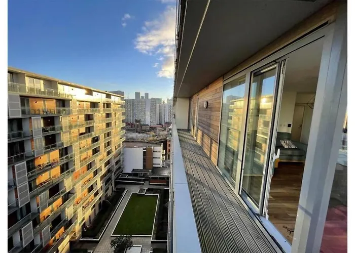 아파트 Center 2 Bed *