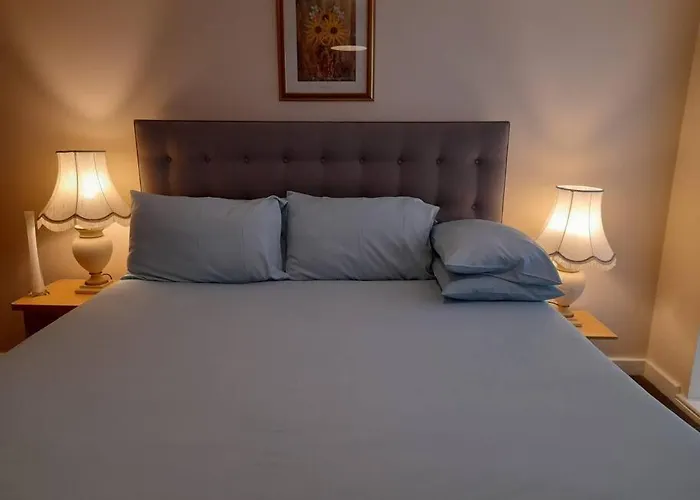 Modern 2 Bed, 2 Bath Near Etihad Stadium And Coop Live *