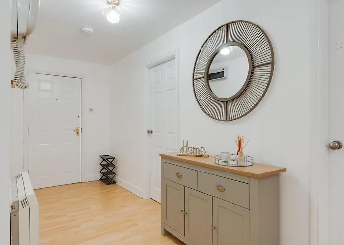 Cefas - Free Parking - Centre 맨체스터