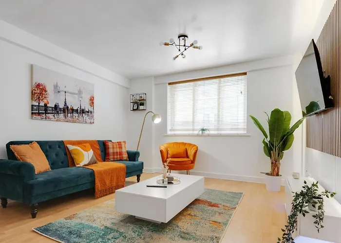 Cefas - Free Parking - Centre Manchester