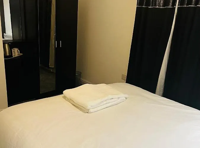 The Pleasant House Отель Манчестер