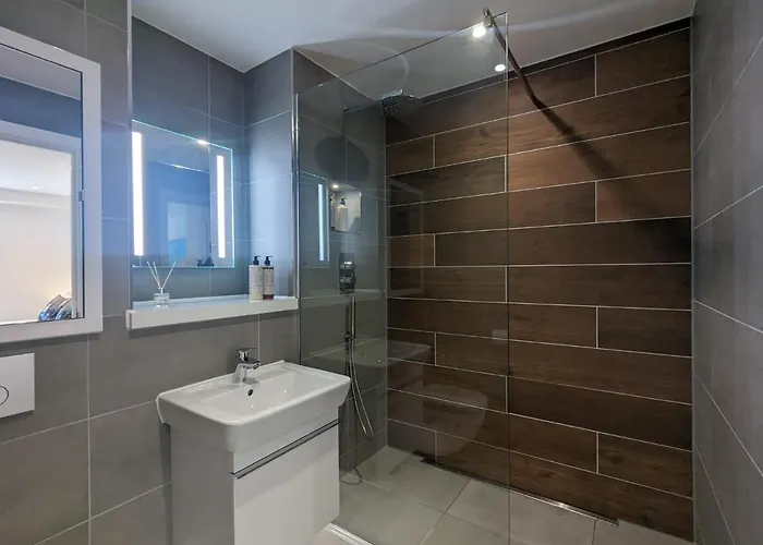 Apartamento Charles Hope *